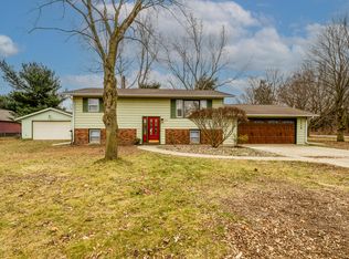 2910 Chabot Rd, Benton Harbor, MI 49022