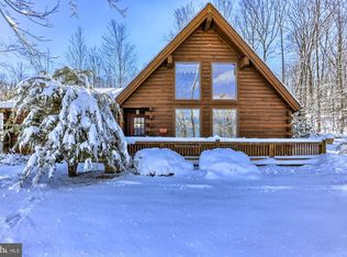 657 Jackson Square Rd, Spring Grove, PA 17362