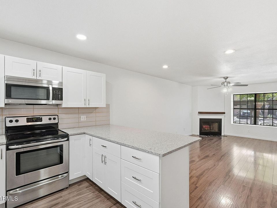 1st image of 921 W UNIVERSITY Drive #1096