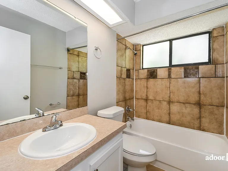 7137 Eagles Perch Dr — Photo 10