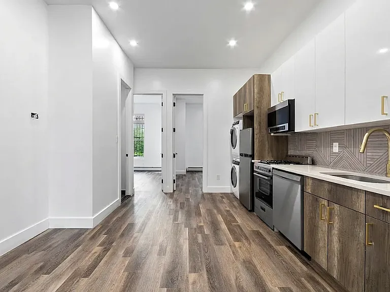 338 Hart St #2 — Photo 3