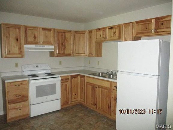 4th image of 38 Circle Dr