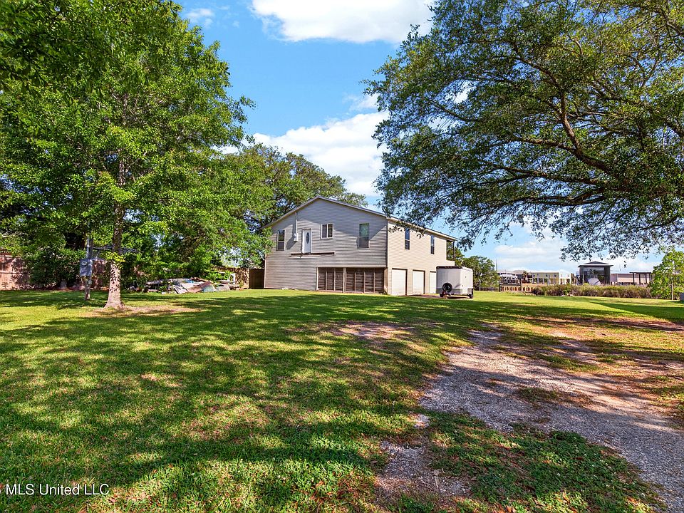 1st image of 11548 Bayou View Dr