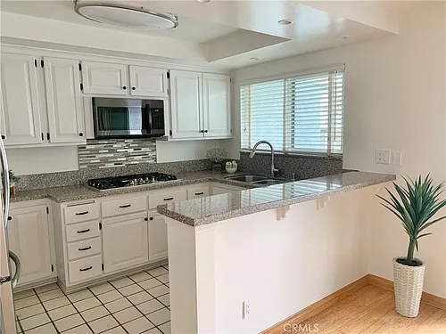 115 S Guadalupe Ave #B Photo 1