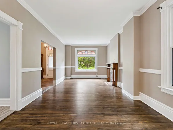 55 Burton Ave, Barrie, ON L4N 2R5