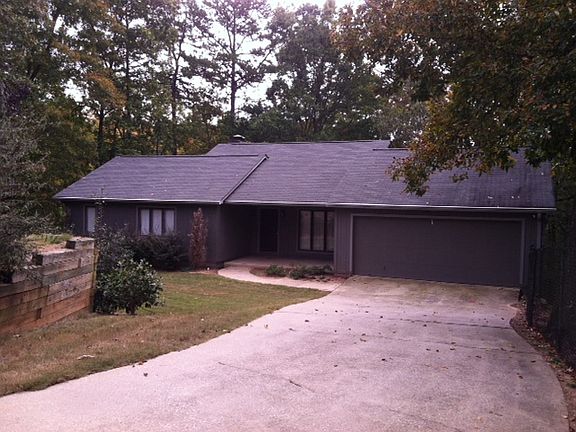 Exterior 3