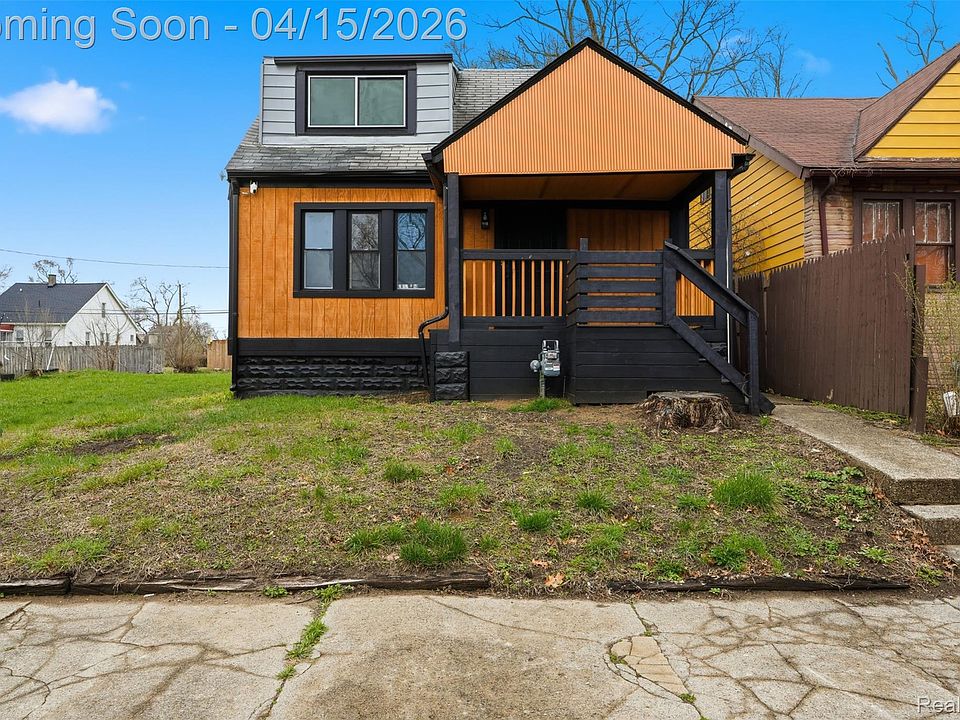 1st image of 16183 Lilac St