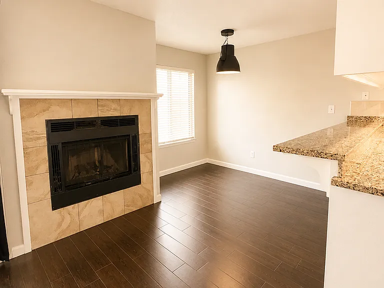 090- 4201 Isla Verde Street — Photo 3