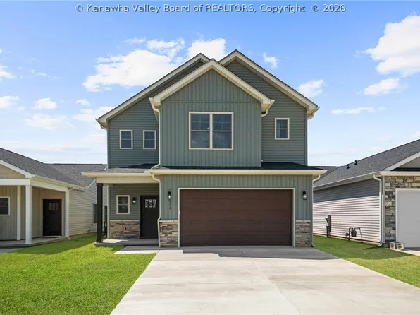121 Ruffner Cir, Fraziers Bottom, WV 25082