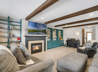 1870 Eagle Ridge Dr APT 8, Mendota Heights, MN 55118