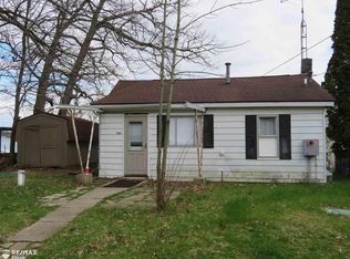 3967 Hunt Rd, Lapeer, MI 48446
