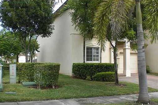 2nd image of 11581 NW 68th Ter