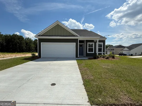 702 Riverton Ln, Statesboro, GA 30461
