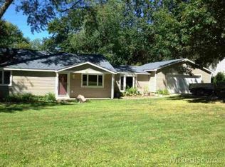 541 Elkinford Dr, White Lake, MI