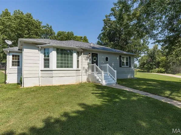 606 La Haye St, Sainte Genevieve, MO 63670