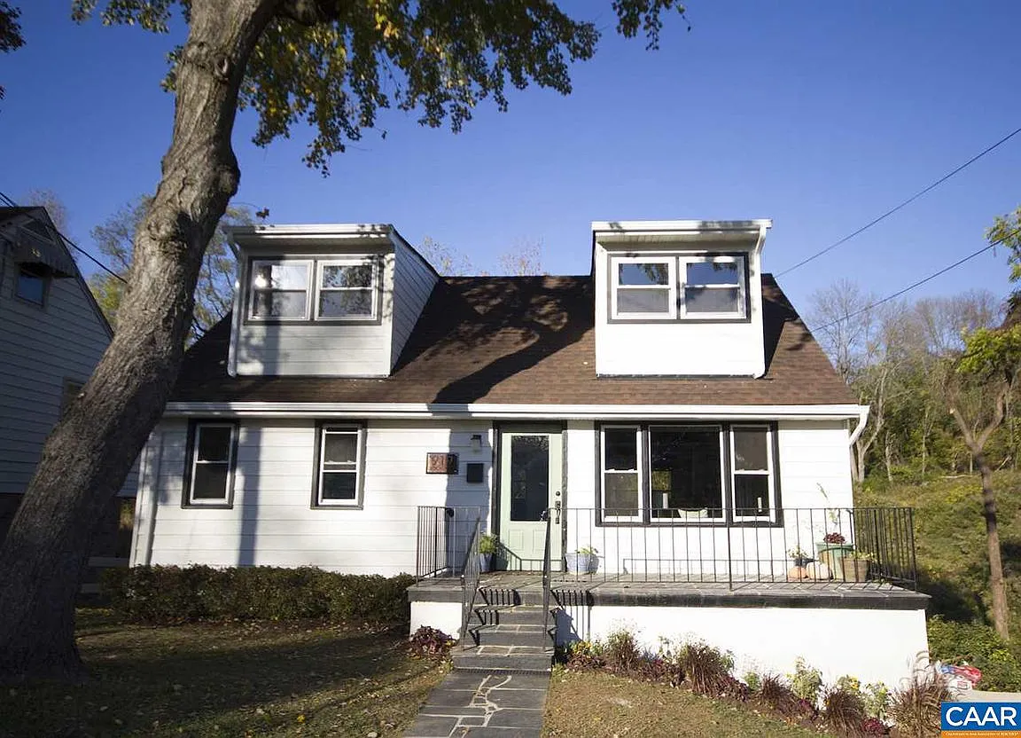 919 Rockland Ave photo 1