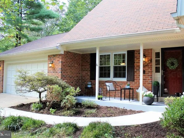 1644 Montmorency Dr, Vienna, VA 22182