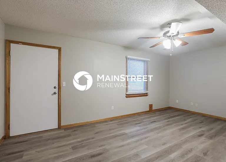606 Canter St — Photo 9
