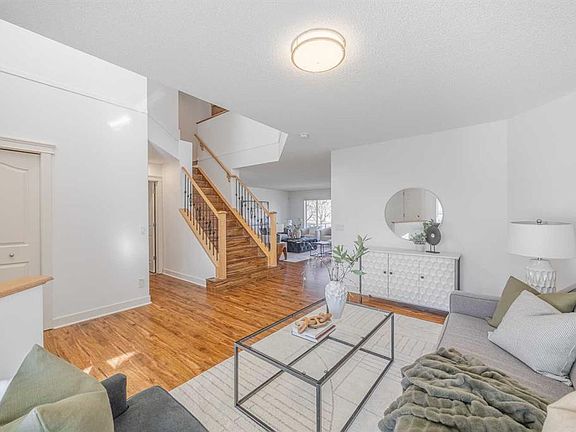 5th image of 7936 S Springbank Blvd SW