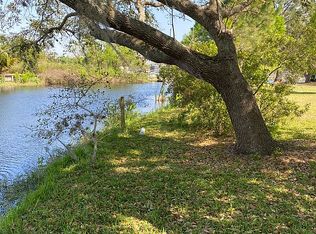 1155 Winter Green St, Lake Placid, FL 33852