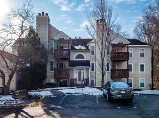 1448 Cedarwood Dr APT B1, Westlake, OH