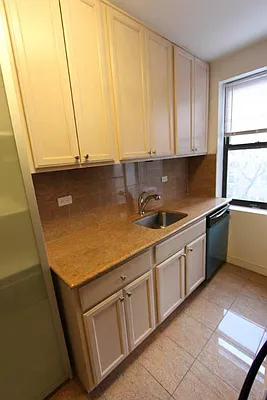 Rented by Hatuka Properties | media 28