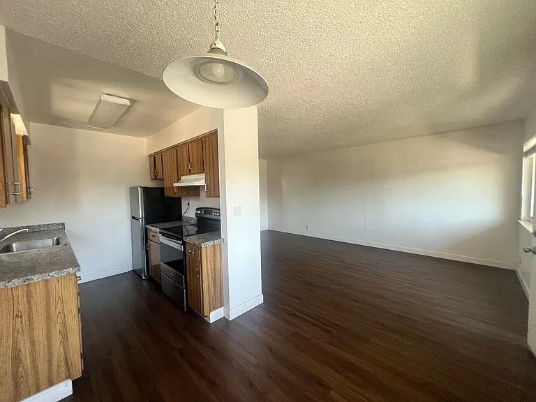 631 Nordale Ave — Photo 3
