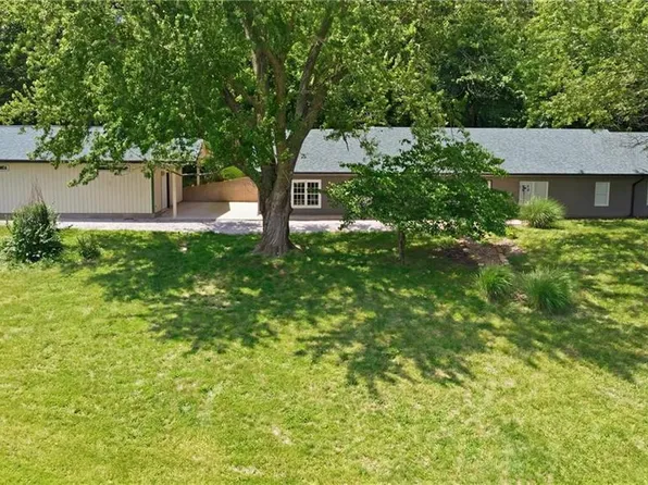 2246 NE State Route H, Butler, MO 64730