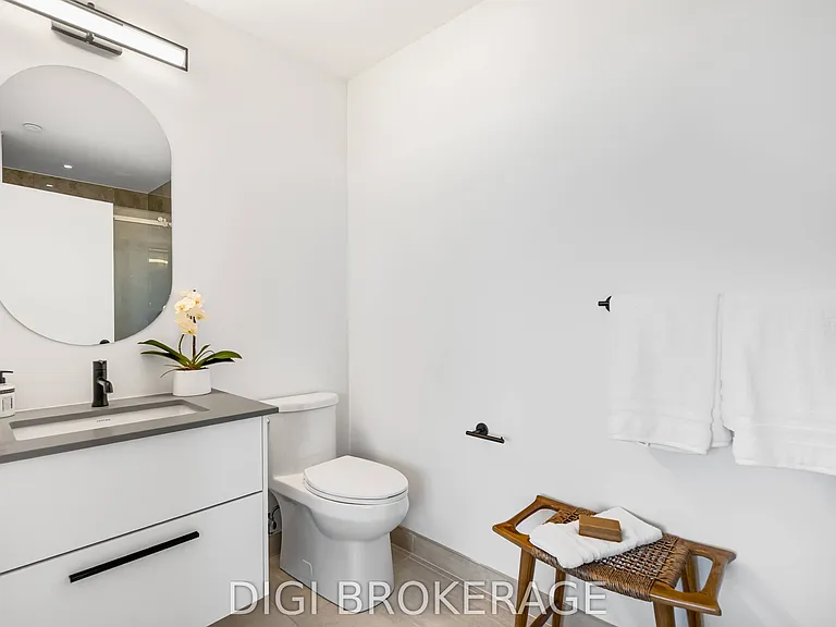 560 Rideau St #606 — Photo 21