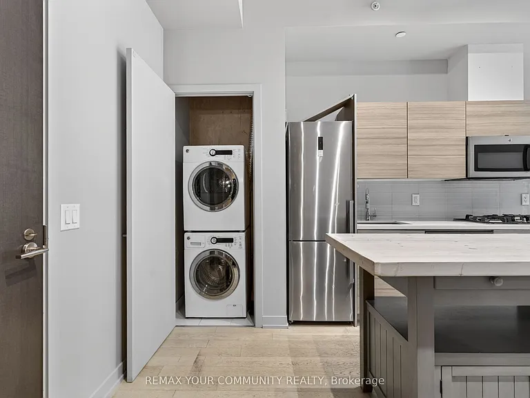 11 Charlotte St #204 — Photo 5