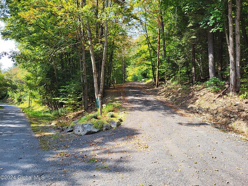 4th image of 837 Black River Road