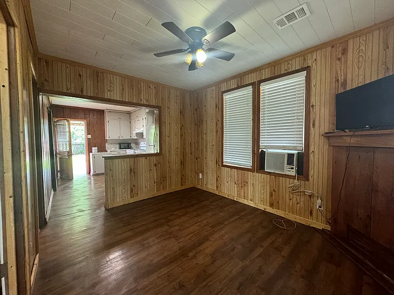 408 E Roosevelt St — Photo 2