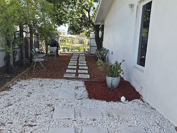 3rd image of 21323 NW 39th Ave