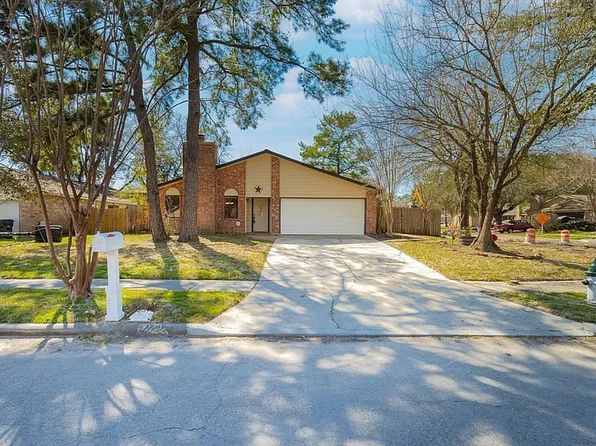 17423 Seven Pines Dr