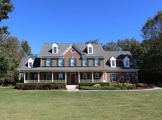 42454 Smarts Mill Ln, Leesburg, VA 20176