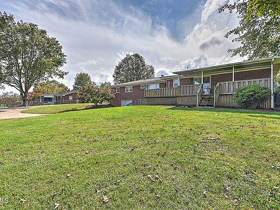 4th image of 464 Jonesboro Rd