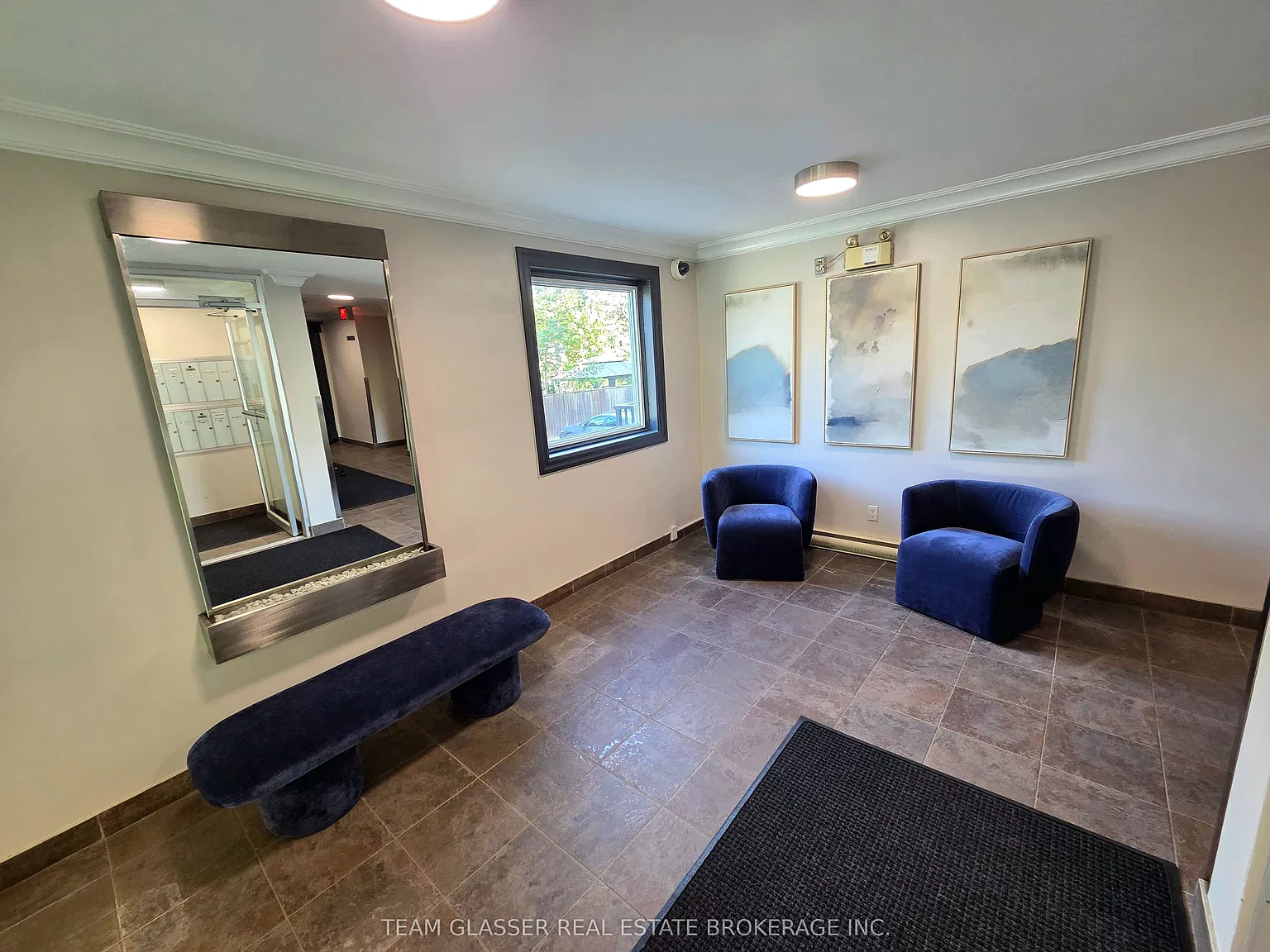 2 bed, $1,800 — Photo 4