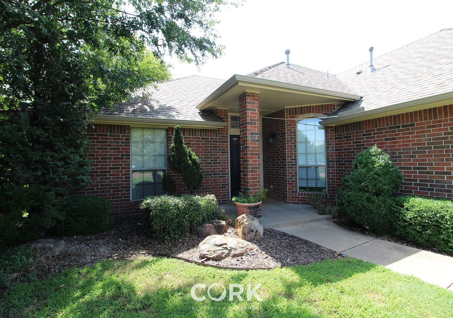 3 bed, 1809 sqft, $2,295 — Photo 3
