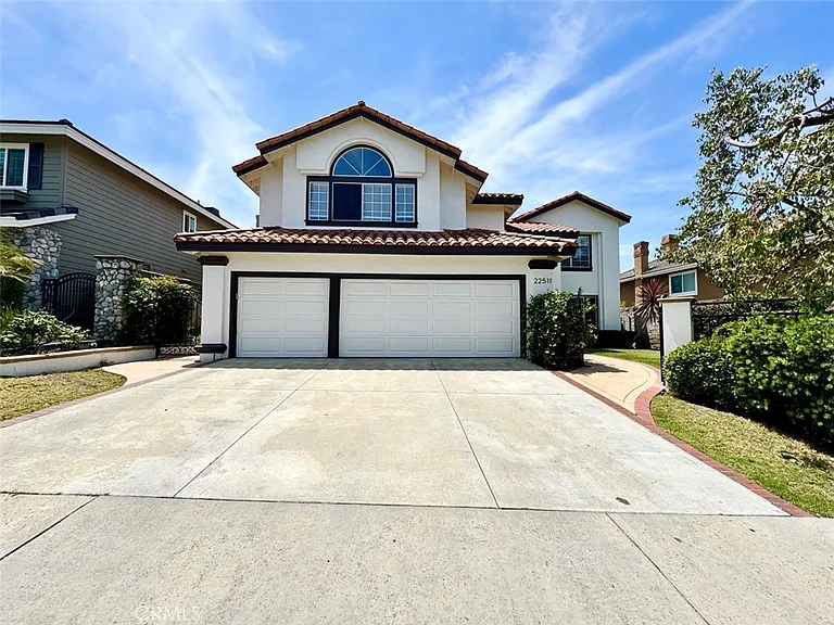 22511 Peartree — Photo 1