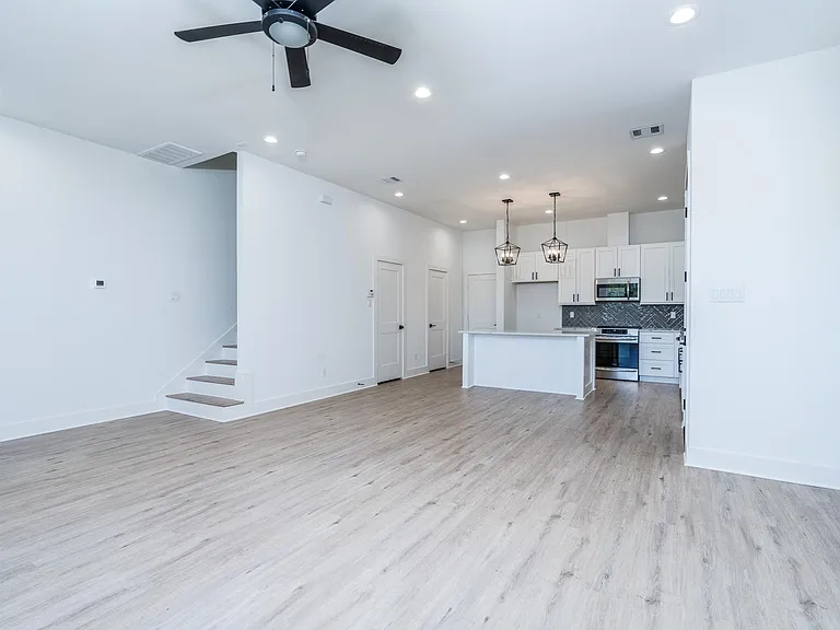 6426 Highland Pine Ln — Photo 14