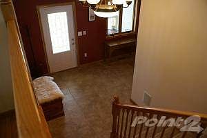 Foyer perspective from the living room