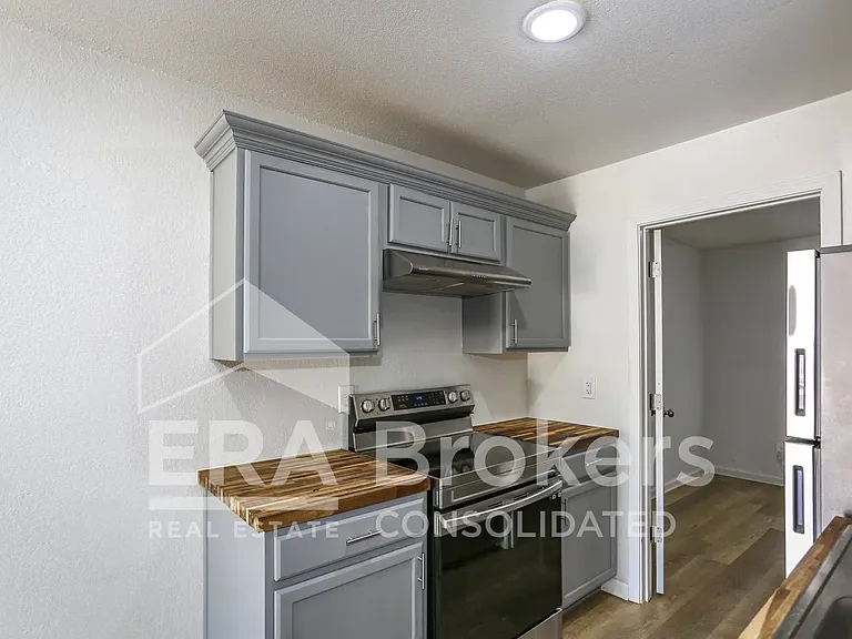 614 Adams Ave #1 — Photo 8