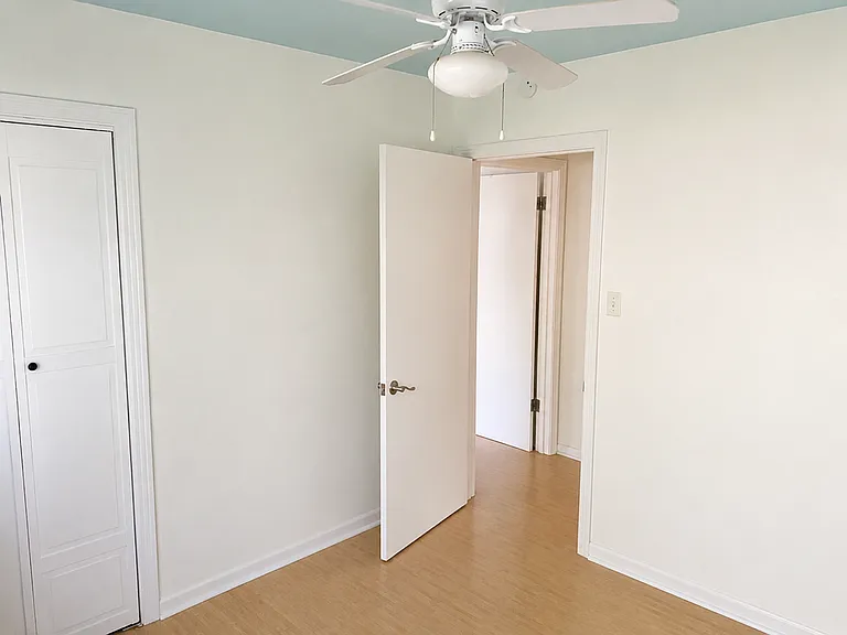 4700 Glenhaven Cir — Photo 18