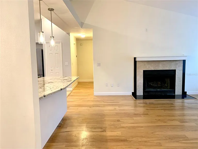 1177 Baltic Ln — Photo 11