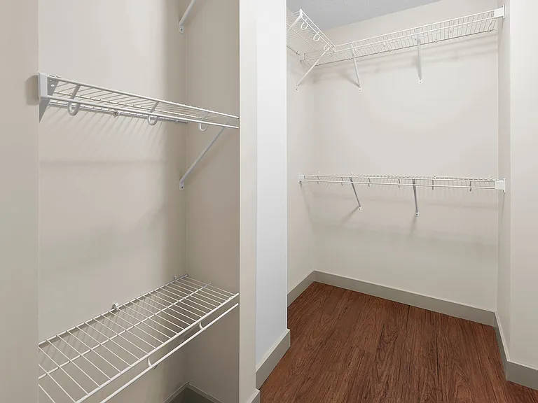 10823 Jasper Ave NW — Photo 26