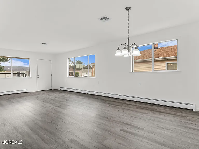 12 Montego St — Photo 4