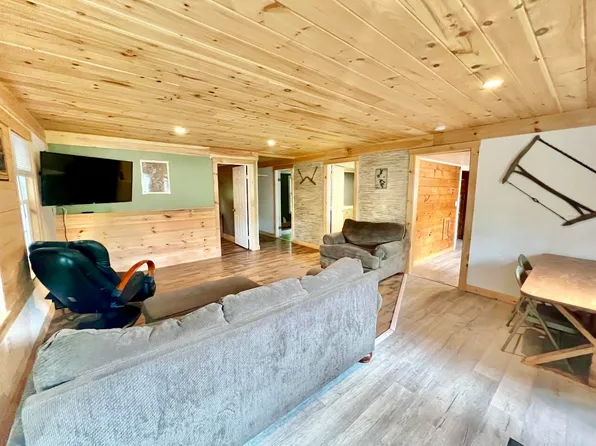 7 N Green Street, Greenville, ME 04441