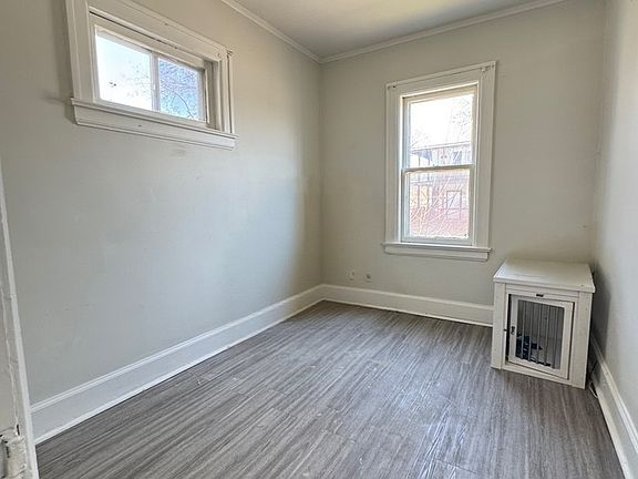 3rd image of 487 Louis Ave
