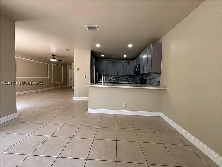 5450 NW 94th Ter — Photo 11