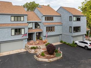 527 Mariner Vlg, Huron, OH 44839